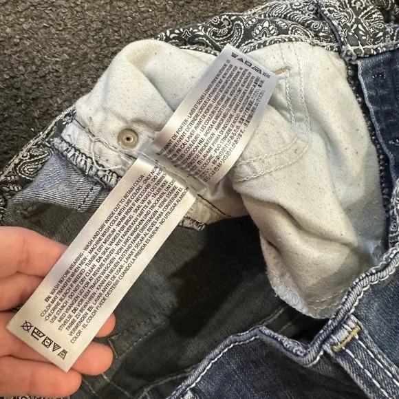 Ariat R.E.A.L Denim Medium Wash Mid Rise Workwear Bootcut Jeans Size 32 Reg - Picture 9 of 10